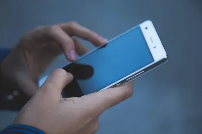 How to customize your phone's lock screen